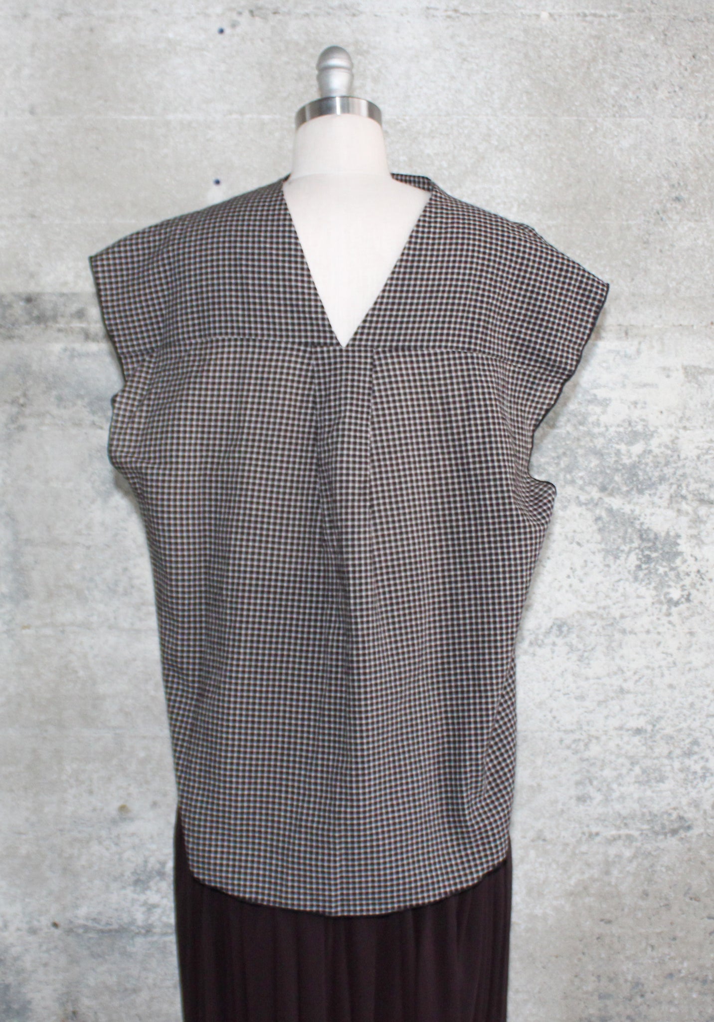 KABEAU SLEEVELESS TOP