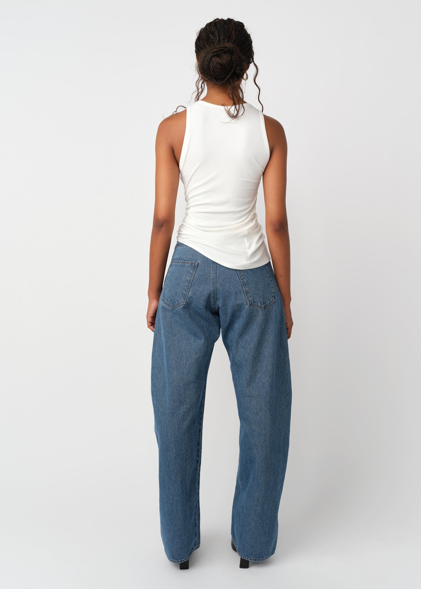 KADO CURVED DENIM PANTS