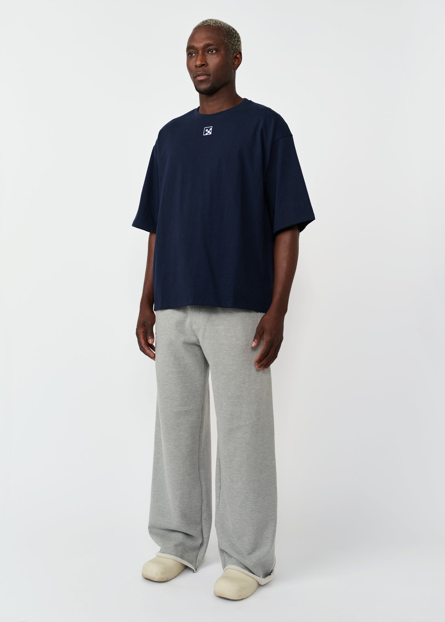 KASH EMBROIDERED TEE