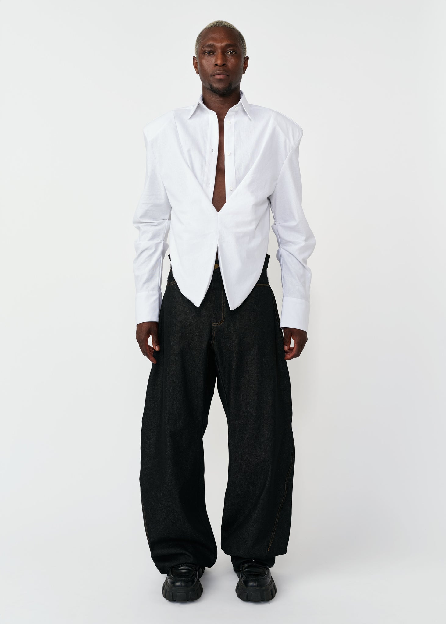 KADO CURVED DENIM PANTS
